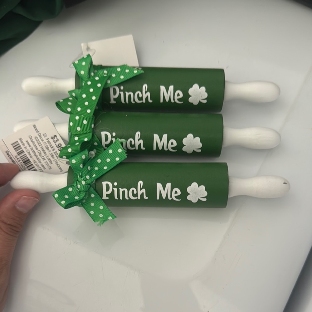 Green and White Shamrock Party Decorations